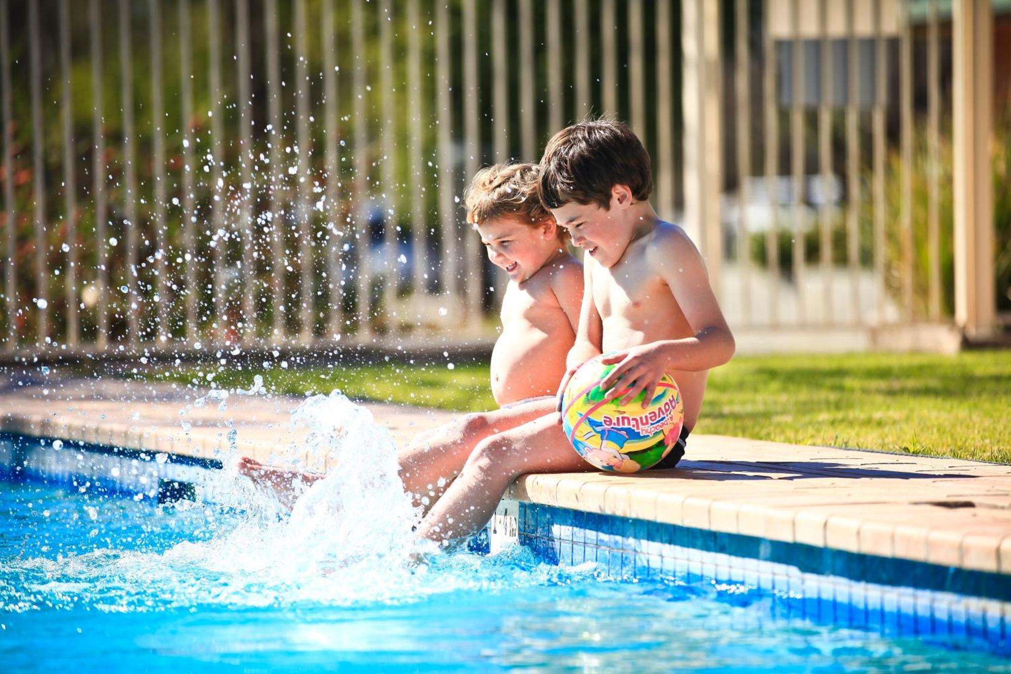 Nrma Dubbo Holiday Park Exterior photo