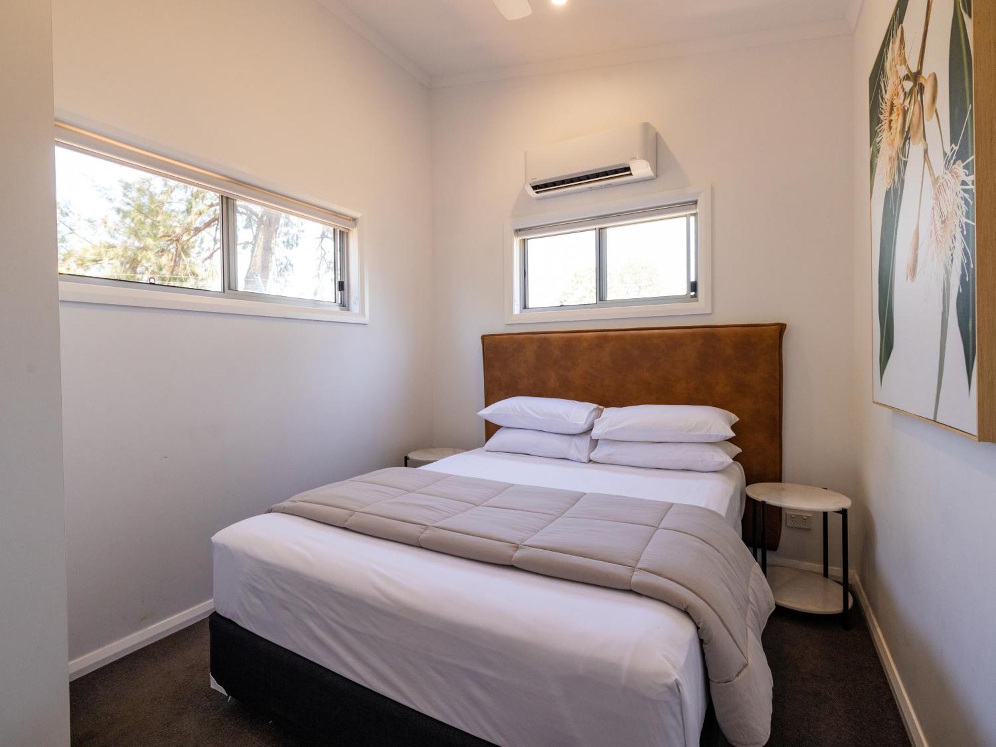 Nrma Dubbo Holiday Park Room photo