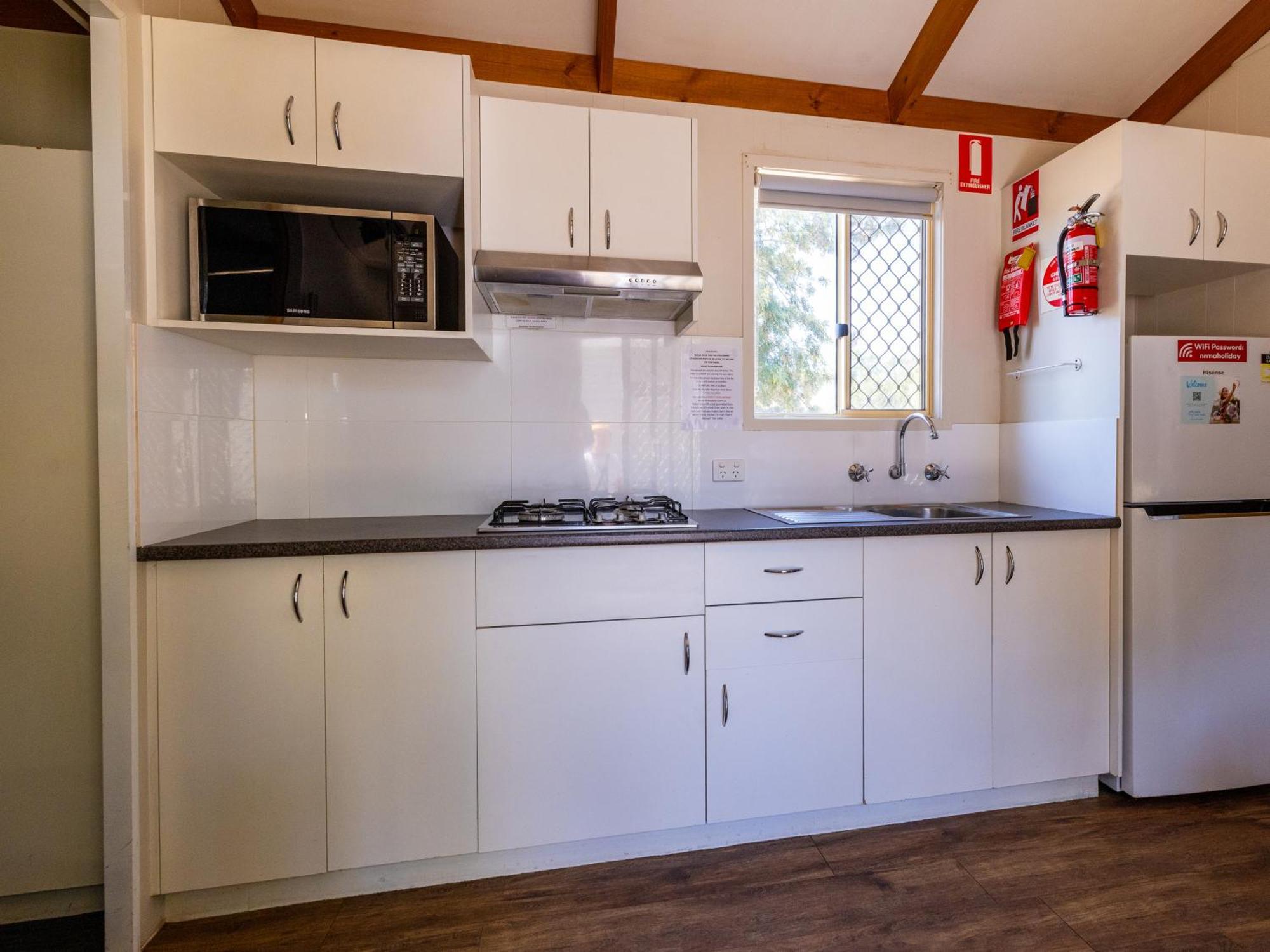 Nrma Dubbo Holiday Park Room photo