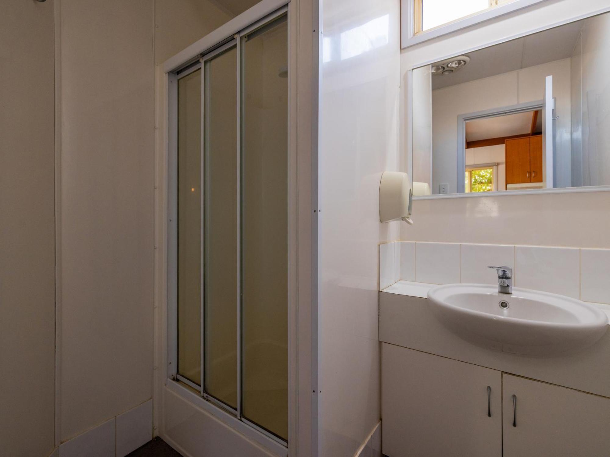 Nrma Dubbo Holiday Park Room photo