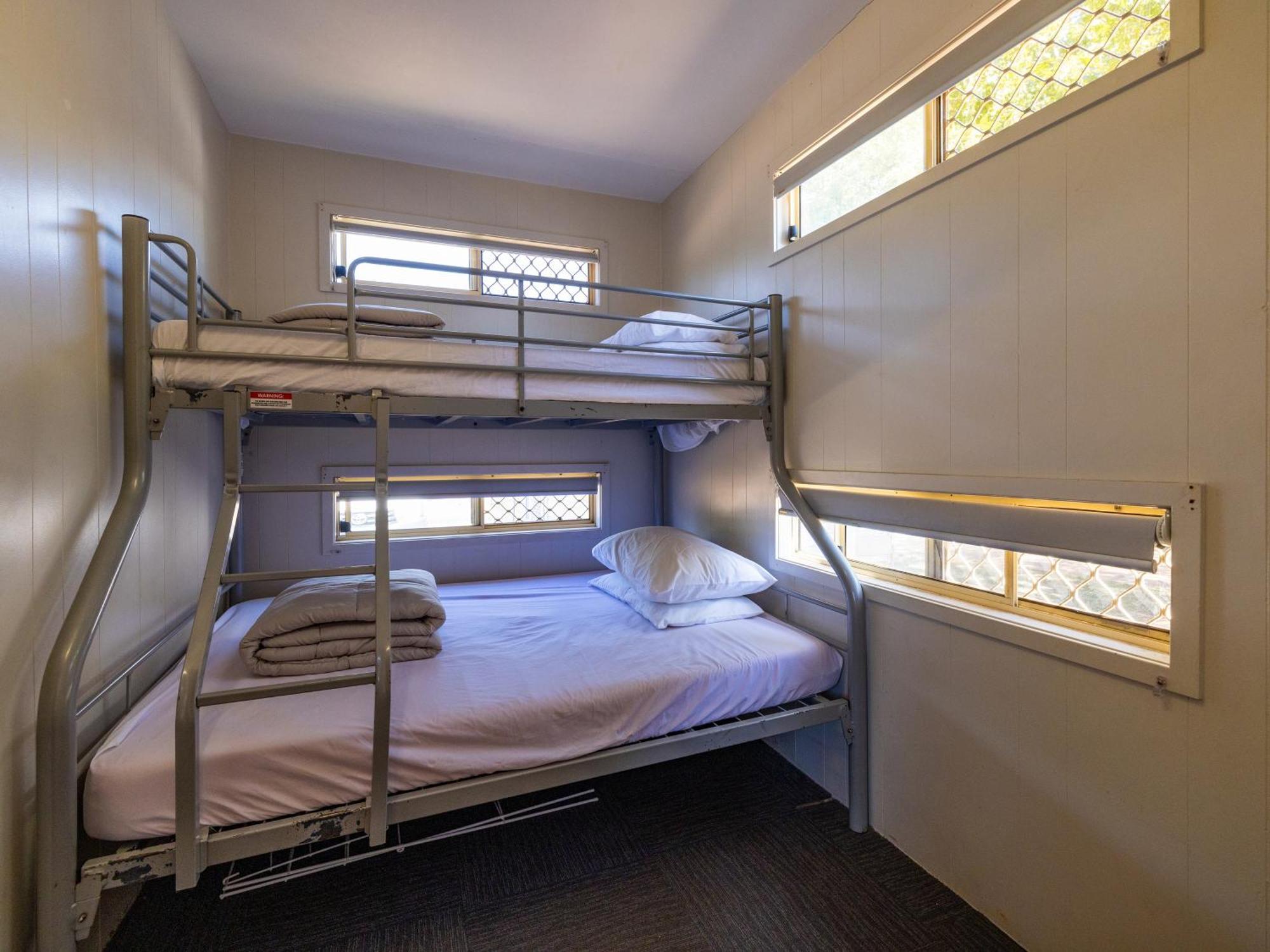 Nrma Dubbo Holiday Park Room photo