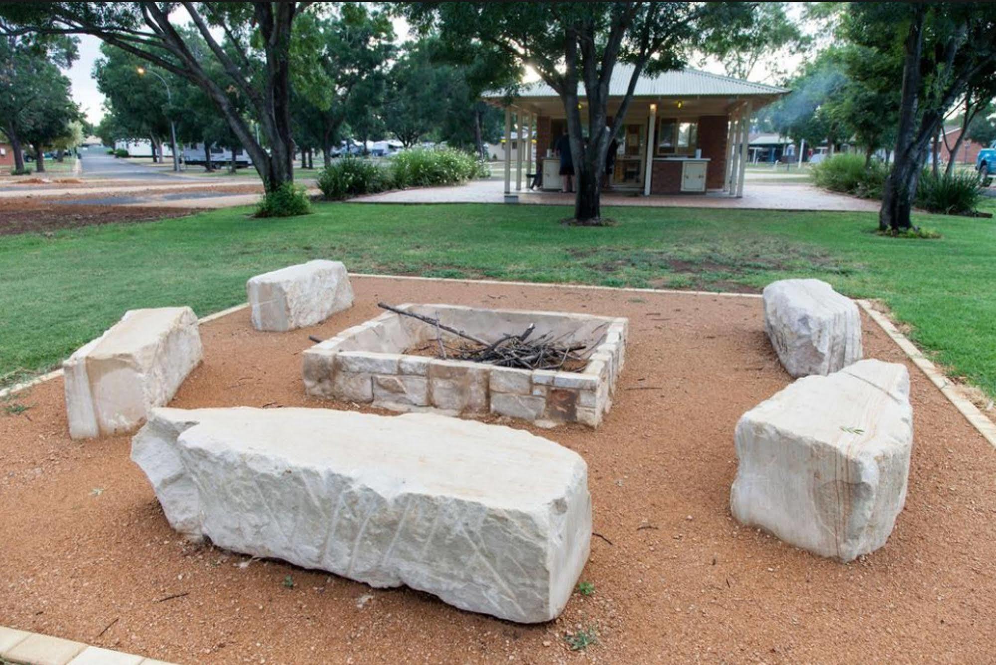 Nrma Dubbo Holiday Park Exterior photo